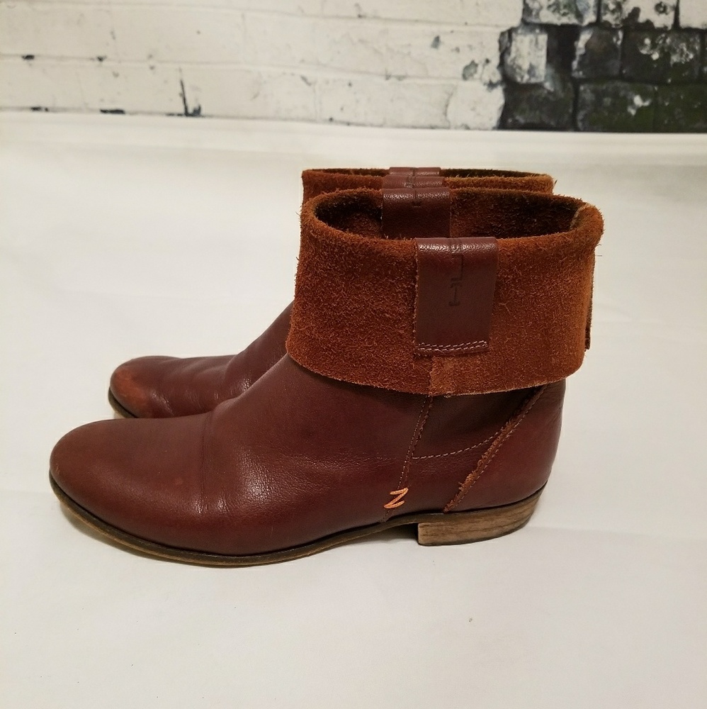 HUB | Leather Ankle Boots